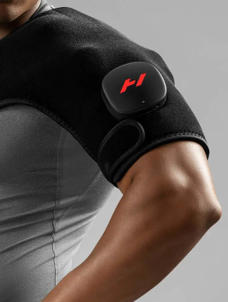 Close Up of person using Venom 2 Shoulder by Hyperice